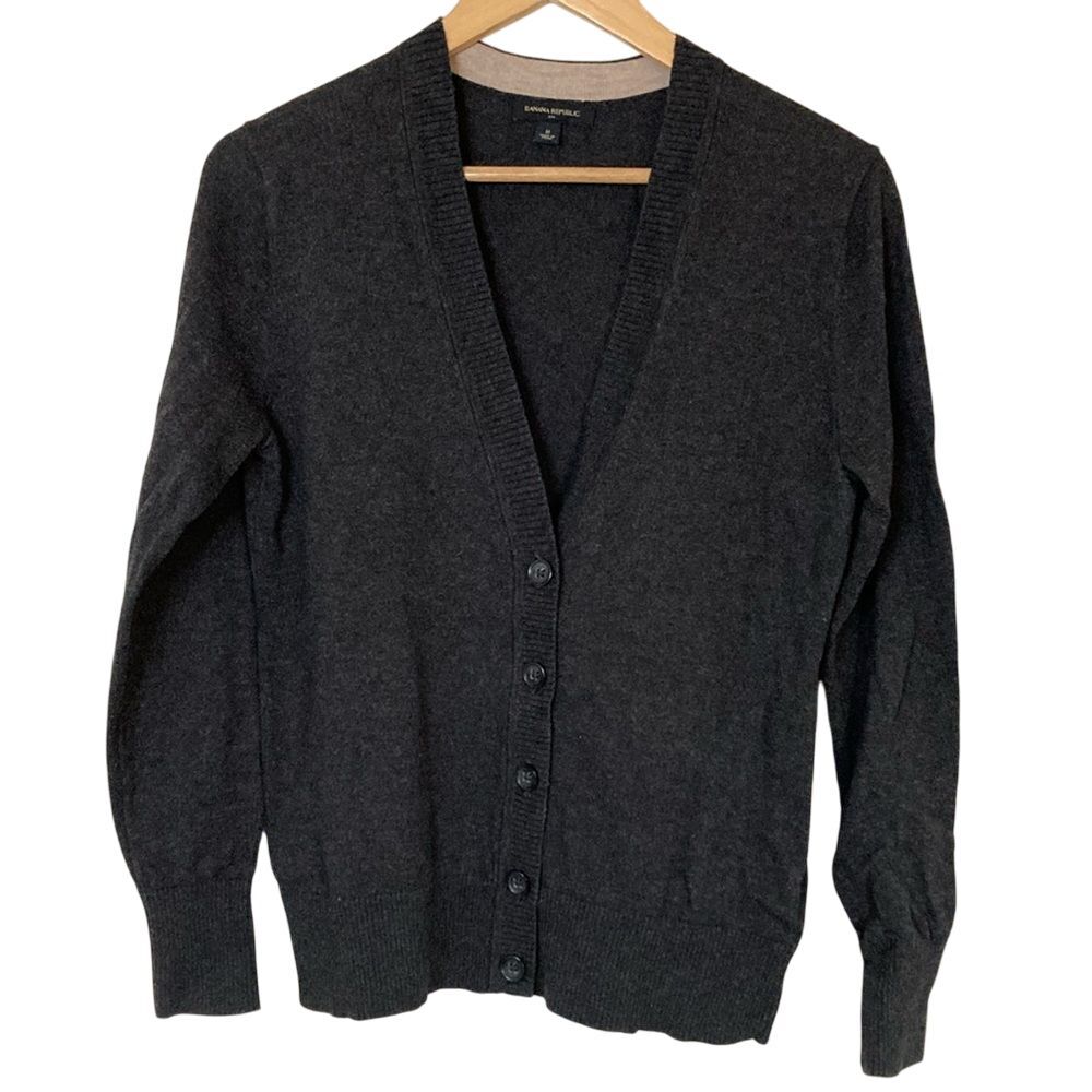 Banana Republic Factory Womens Grey Button Front Cardigan M Classic Minimalist